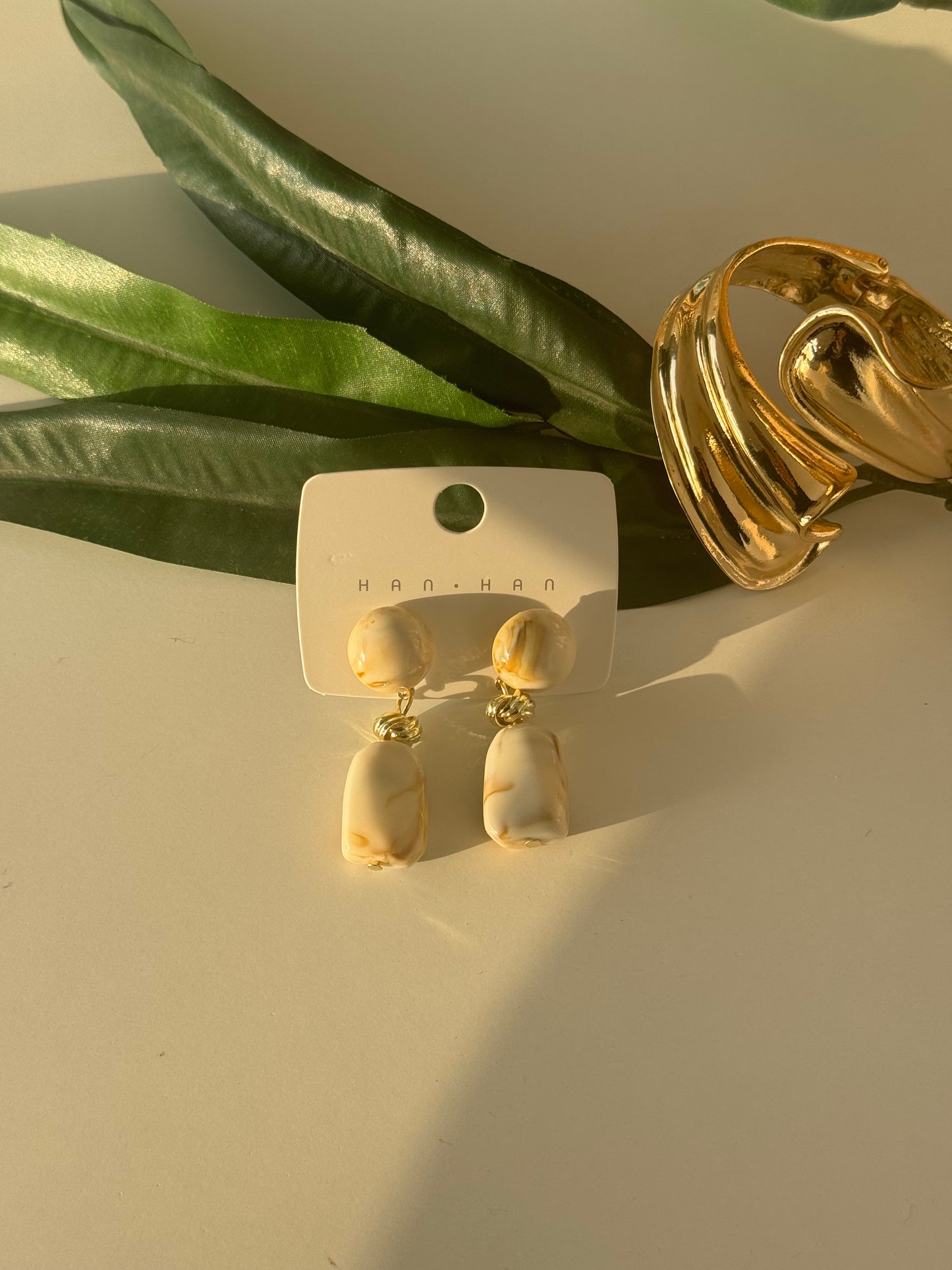 Marble Drop Earrings – Soft Elegance
