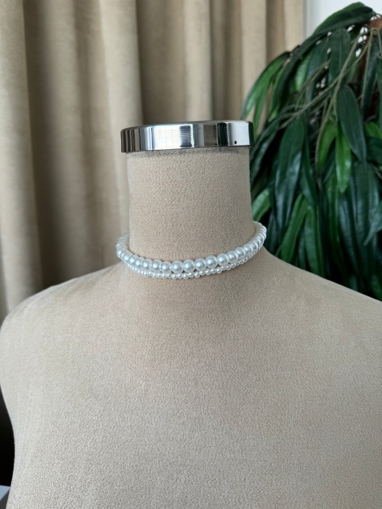 Elegant Pearl Necklace