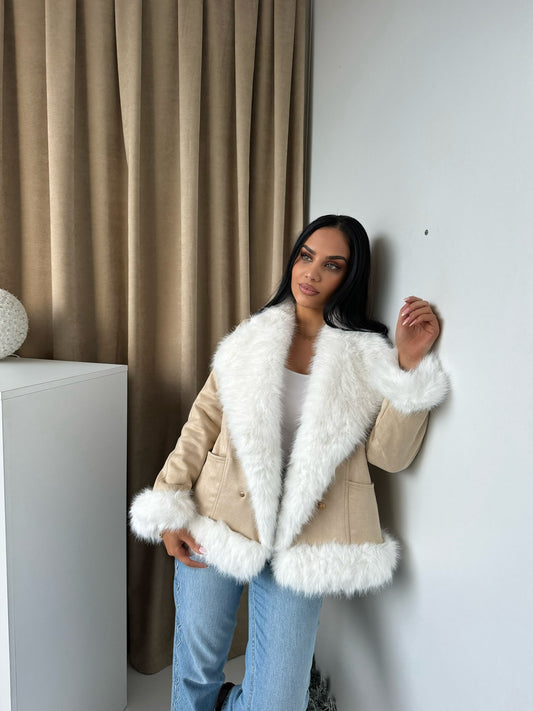 Effortless Elegance