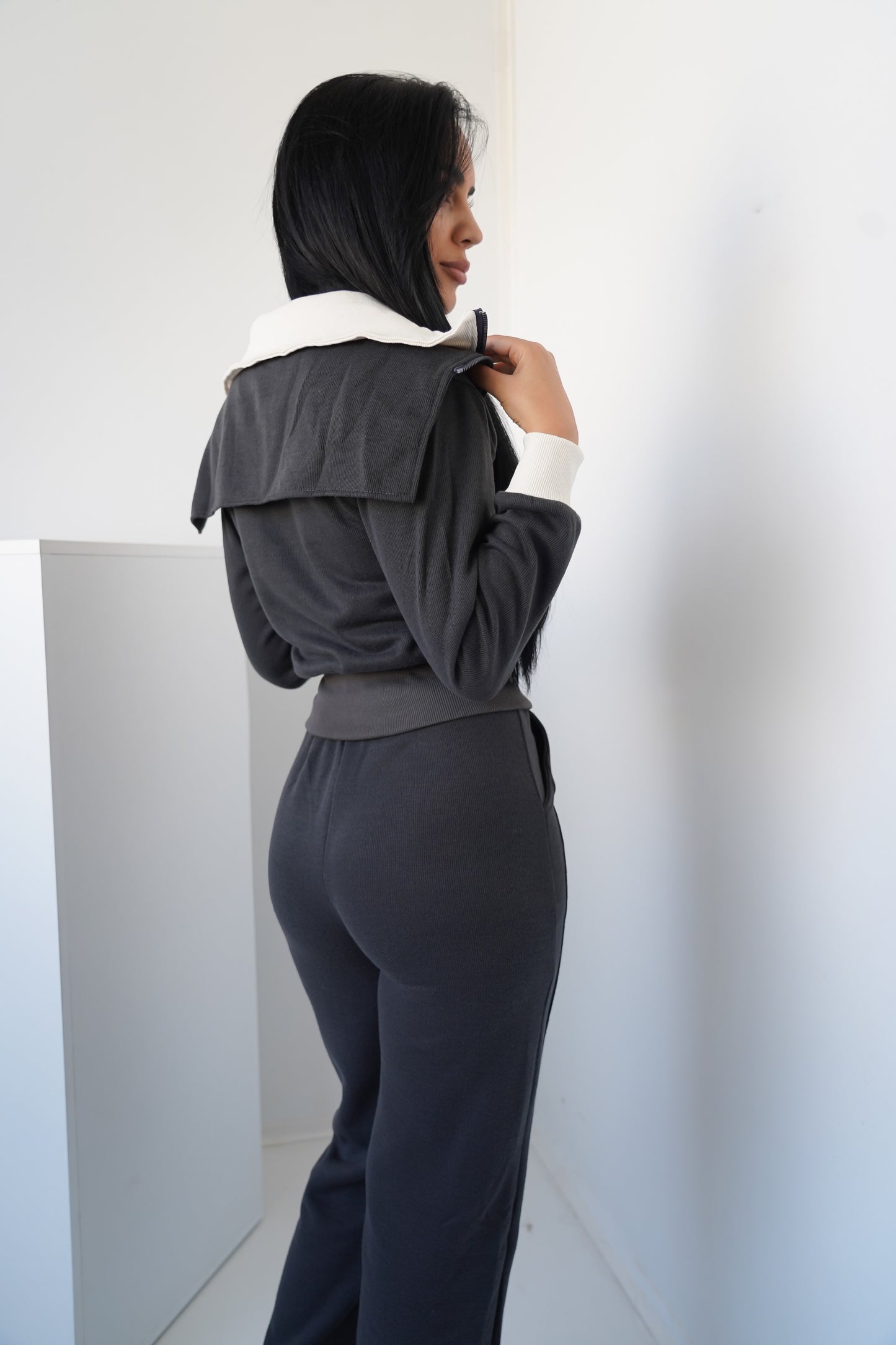 Women’s Two-Piece Set – Dark Grey with Double Zipper