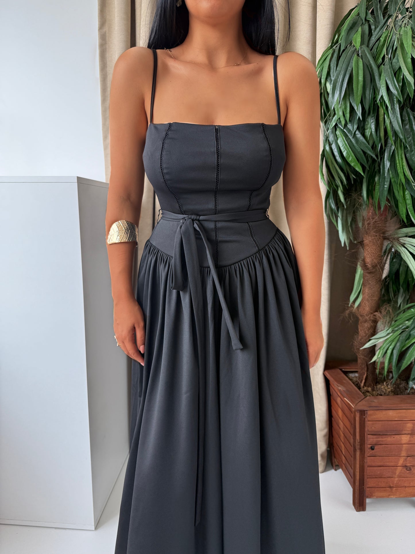 Elegant Dress in two Color White & Black