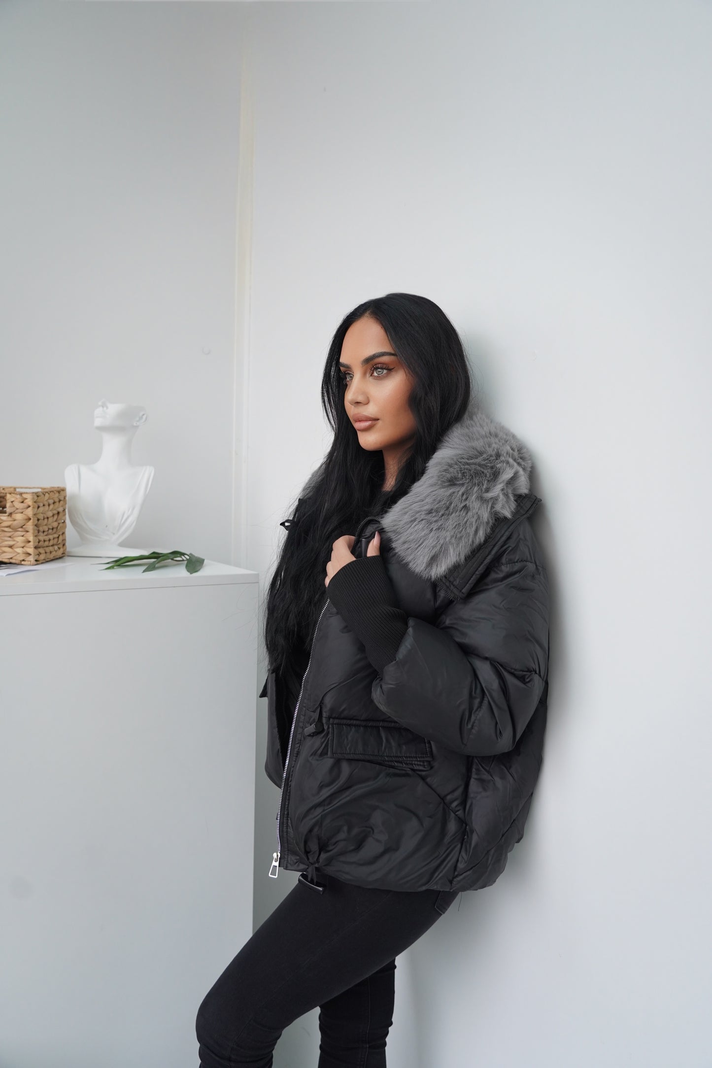 Puffer Jacket with Faux Fur Collar – Black & Brown