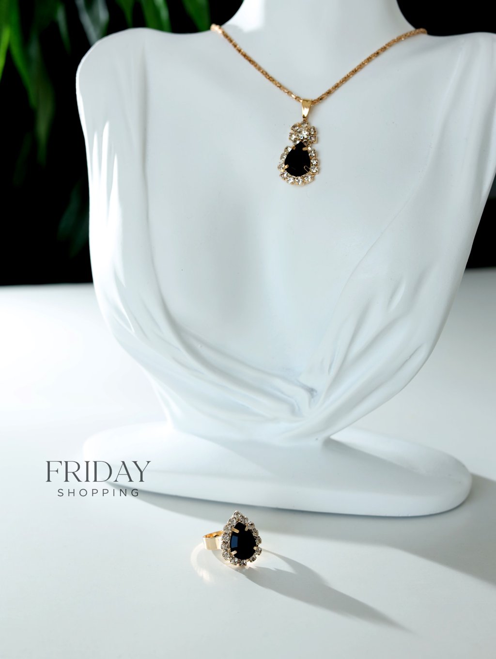 Royal Black Teardrop Jewelry Set – 3 Pieces